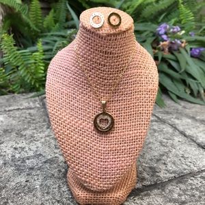 Pandora necklace and earrings set